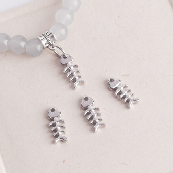 oly-08d4bb65a51742a85fc23bf0816ff2bf Wholesale Chic Fishbone Pendant Alloy DIY Fashion Accessory for Jewelry Making