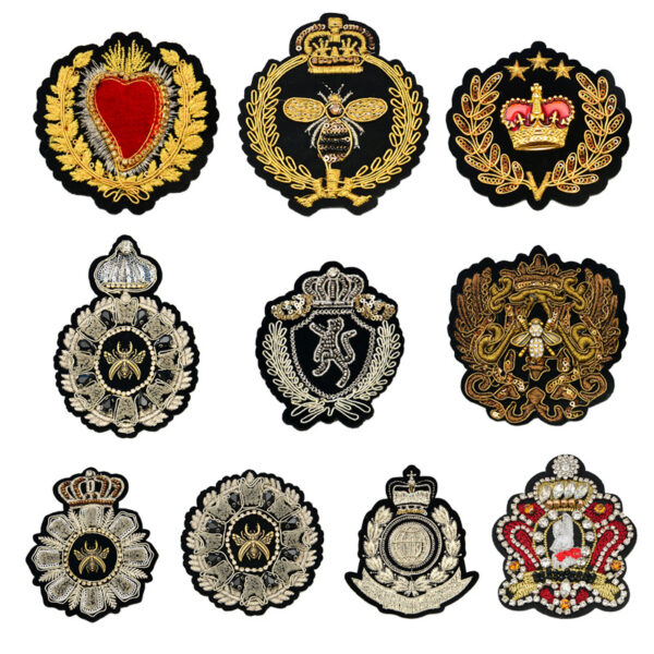 Wholesale Stylish Embroidered Bee Lion Patch College Suit Badge Fashion Accessory