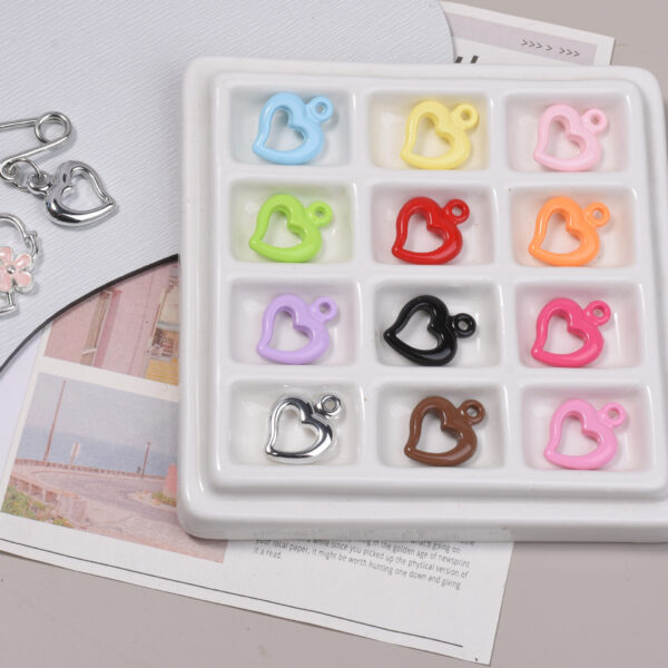 oly-09bbb67f6a027e5a3129de571b861154 Wholesale Acrylic Heart Pendant Beads Mixed Color for DIY Jewelry Making Boutique Accessory