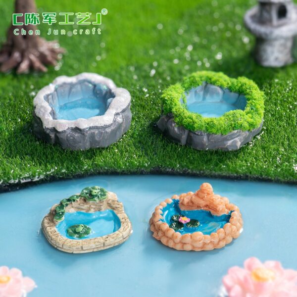 Wholesale Resin Miniature Fountain Tower Cartoon Style Decorative DIY Garden Ornament