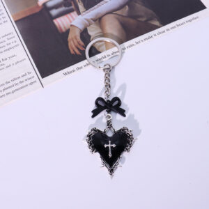 Black heart single button bow
