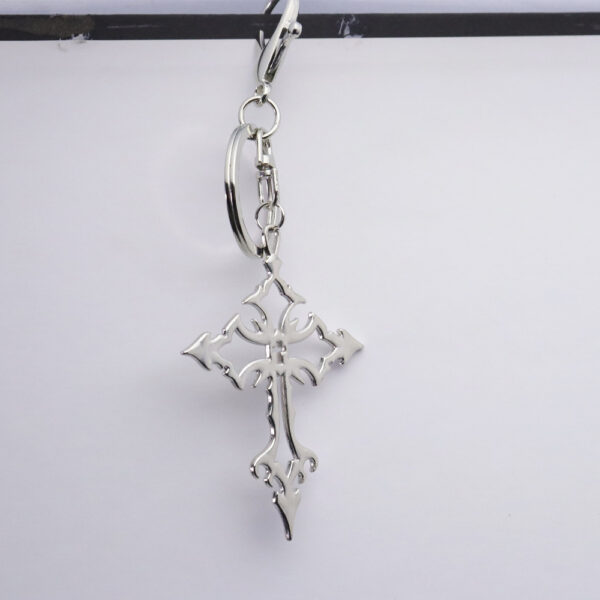 Wholesale Gothic Flame Hollow Cross Keychain Zinc Alloy Pendant Bag Charm Accessory