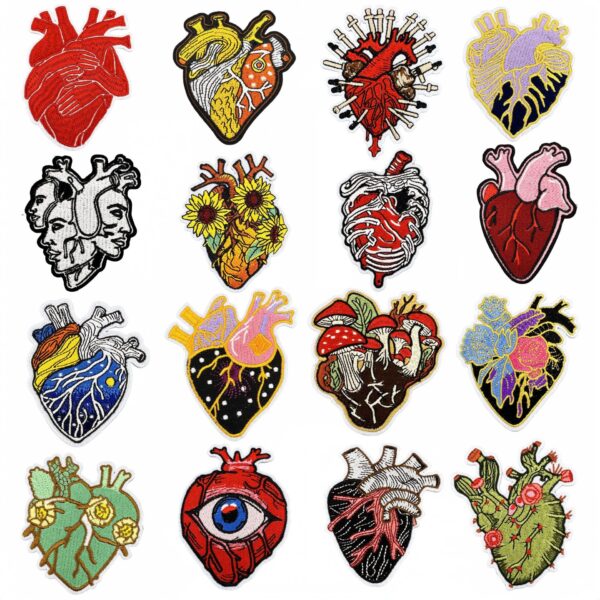 Wholesale Cartoon Heart Embroidered Patches Decorative DIY Fashion Accessory for Clothing Bags