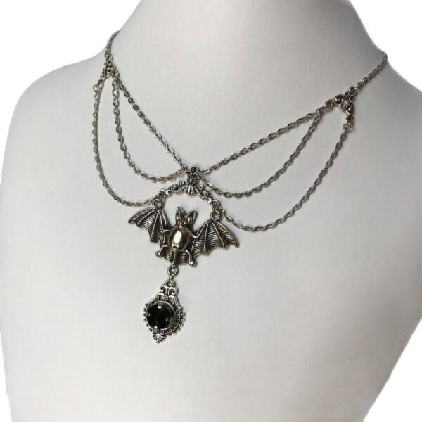 Wholesale Vintage Multi Layer Bat Pendant Clavicle Chain Necklace Black Alloy Jewelry Halloween Gift
