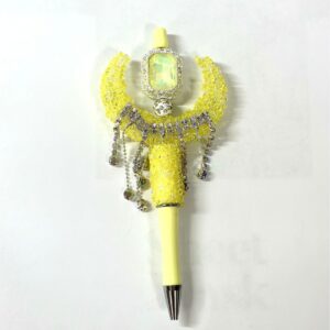 Yellow tassel style