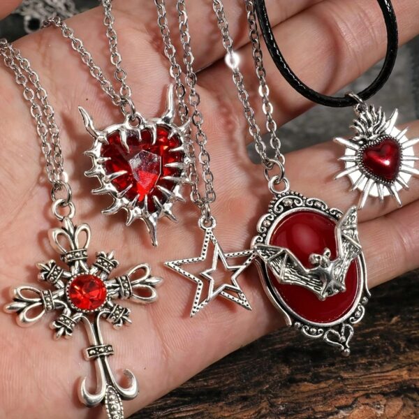 Wholesale Zinc Alloy Vintage Cross Pendant Necklace Set Gothic Dark Fashion Jewelry Accessory for Everyday Wear