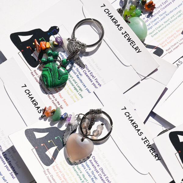 Wholesale Natural Crystal and Agate Hand Knitted Heart Pendant Bag Charm Keychain Decorative Accessory