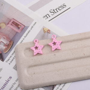 Hollow five-pointed star pendant-pink