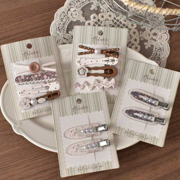 oly-111890de634b85eb516b9252db78612d Wholesale French Vintage Floral Hair Clips Acrylic Pearl Handmade Set of 4 Hair Accessory for Resale