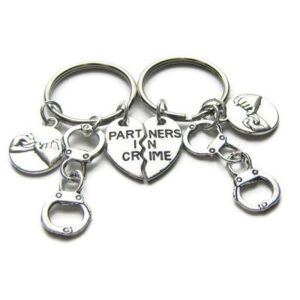 Wholesale Partners In Crime Handcuff Keychain Friendship Keychain Set Alloy Car Key Accessory