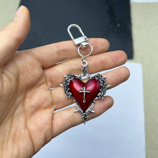 Wholesale Alloy Gothic Keychain Pendant Purple Heart Cross Design Fashion Accessory