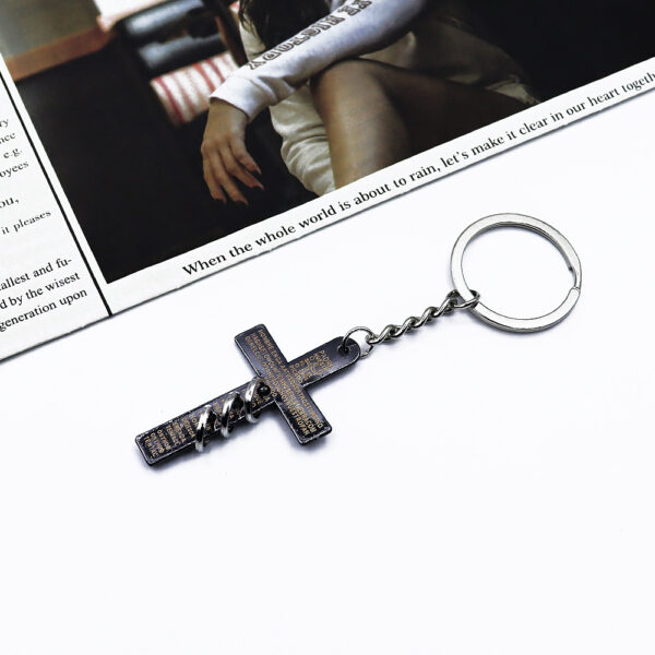Wholesale Stylish Cross Pendant Keychain Graphite Zinc Alloy Car Key Fashion Accessory OLY Exclusive