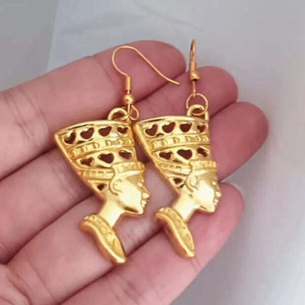 Wholesale Vintage Egyptian Queen Drop Earrings Gold Alloy Electroplated Party Wear Jewelry Accessory