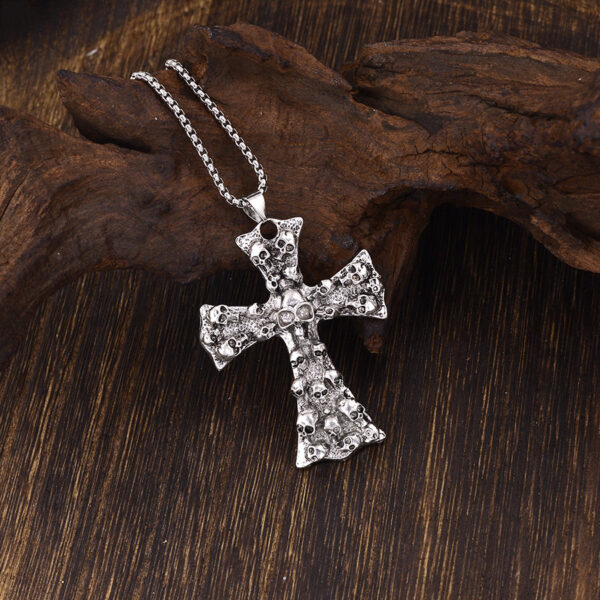 oly-149ece4cc93e205b89fa5829cc204463 Wholesale Antique Silver Cross Skull Pendant Necklace, Fashion Chain Accessory for Party Gifts