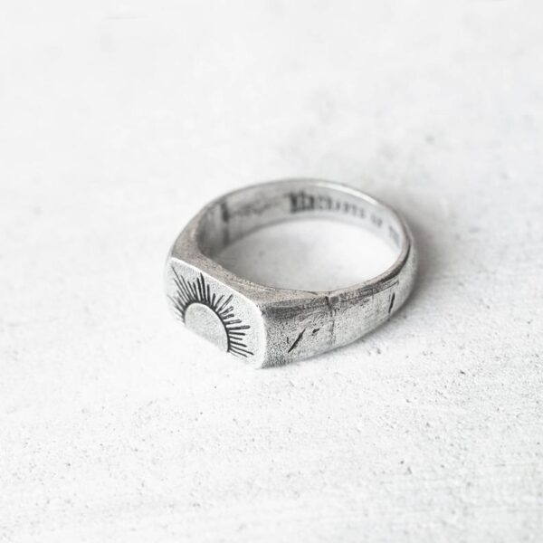 Wholesale Vintage Sunrise Sun Ring for Men  Silver Alloy Electroplated - Boutique Jewelry Accessory