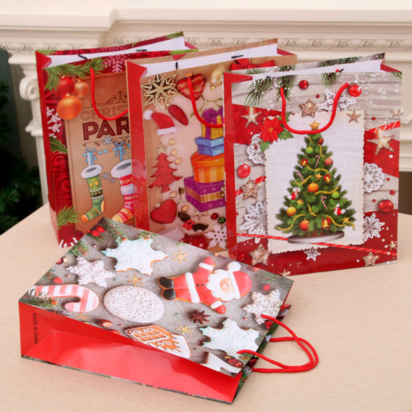 Wholesale Christmas Kraft Paper Gift Bags Medium Size Boutique Resale