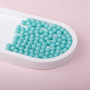 Y090 water Green Blue / 6mm, aperture is about 1mm (about 165 pieces in a pack of 20g)
