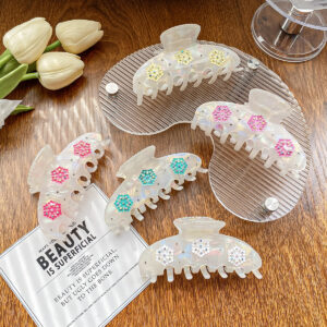oly-17f2d5e09b877a255f60406705313c06 Wholesale Snowflake Design Acrylic Hair Clip Fashion Hair Accessory for Women Gift Boutique Resale