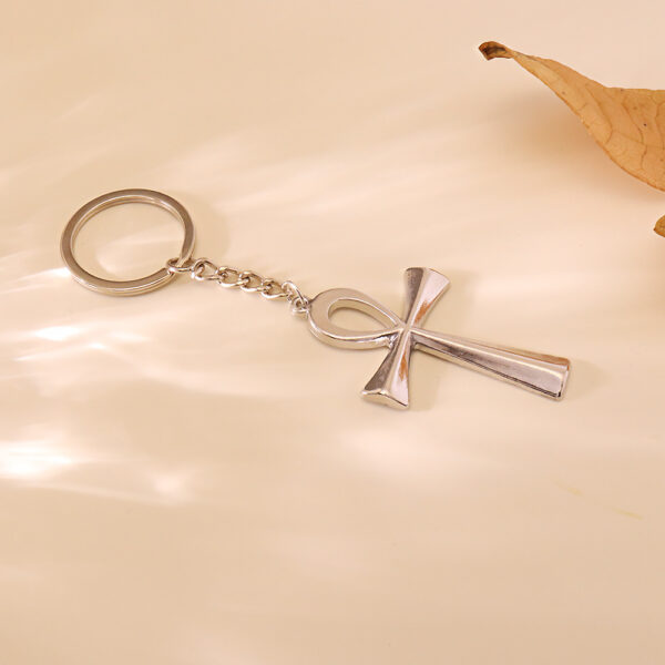 oly-18c054f4973663841543e98ee531fd8a Wholesale Silver Cross Keychain Pendant Ancient Egyptian Style Car Key Accessory Bag Charm