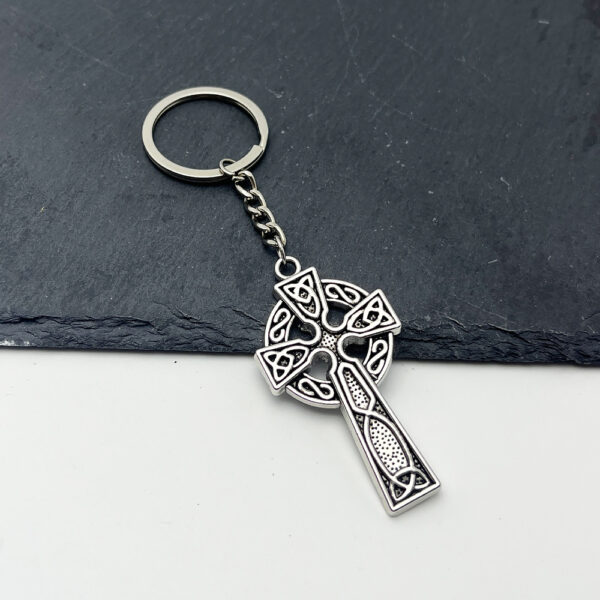 Wholesale Celtic Cross Keychain Pendant Silver Metal Car Key Accessory