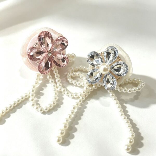 Wholesale Trendy Crystal Flower Beaded DIY Car Hanging Charm Resin Accessory for Keychain or Pen