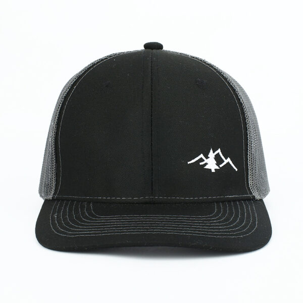 Wholesale Embroidered Breathable Mesh Baseball Cap Adjustable Flat Brim Hat for Boutique Resale