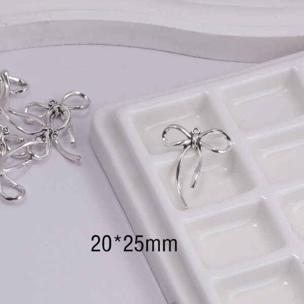 Wholesale Chic Bow Pendant Alloy Baking Paint DIY Jewelry Accessory for Necklace Keychain Craft
