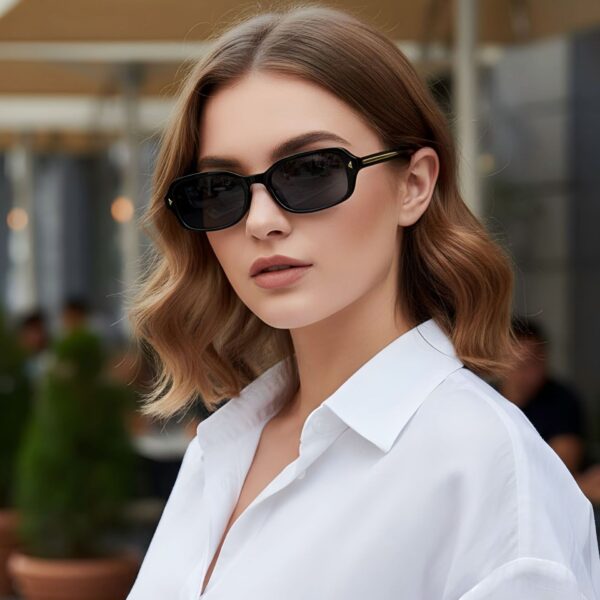 Wholesale Retro Square Frame Rivet Sunglasses Women UV400 Sun Protection Fashion Accessory