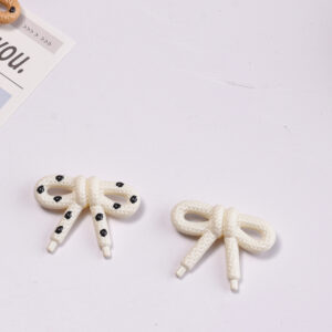 White single-sided bow tie