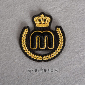 Black gold crown letters without adhesive O65