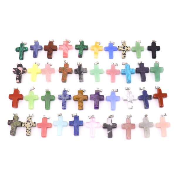 Wholesale Handmade Yellow Aventurine Heart Crystal Pendant Cross Chain Jewelry Boutique Resale