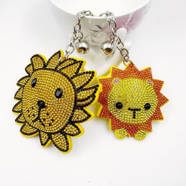 Wholesale Yellow Rhinestone Lion Keychain Wedding Favor Decorative Accessory