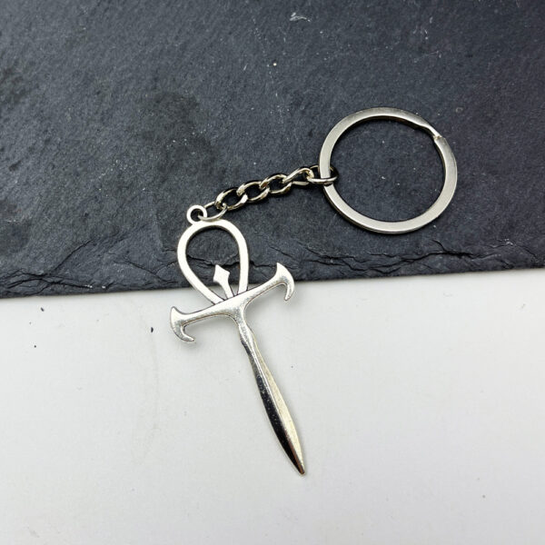 Wholesale Gothic Retro Zinc Alloy Cross Sword Keychain Silver Fashion Accessory Gift