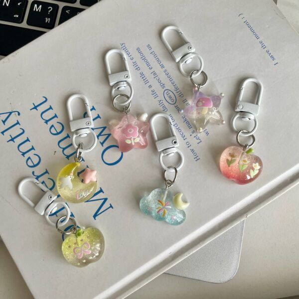 oly-228a7f0eff725f63a17ee35fe61dd07d Wholesale Resin Star Cloud Bag Charm Cute Keychain for Girls Trendy School Backpack Accessory