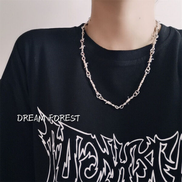 Wholesale Gothic Punk Spike Choker Necklace Zinc Alloy Fashion Accessory for Resale