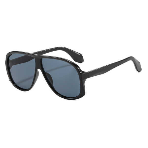 oly-23dda5a0ee2474f73f70c29784fc7fbe Wholesale Retro Oversized Sunglasses with Ring Design Black Frame Grey Lens UV400 Fashion Accessory