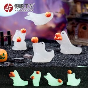 Wholesale Modern Minimalist Resin Ghost Holding Pumpkin Glow-in-the-Dark Halloween Party Decor