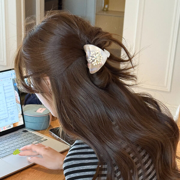 oly-24621631f0845fed27d26fb17a632406 Wholesale Snowflake Cat Ear Hair Claw Clip Boutique Hair Accessory for Girls