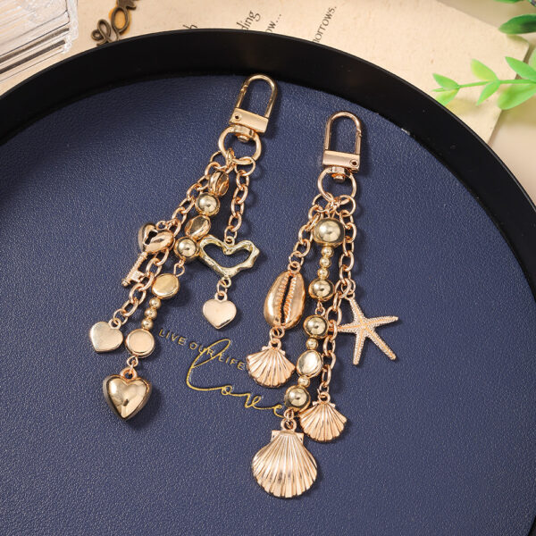 Wholesale Ocean Beach Themed Resin Keychain with Shell and Starfish Beads Boutique Resale Accessory