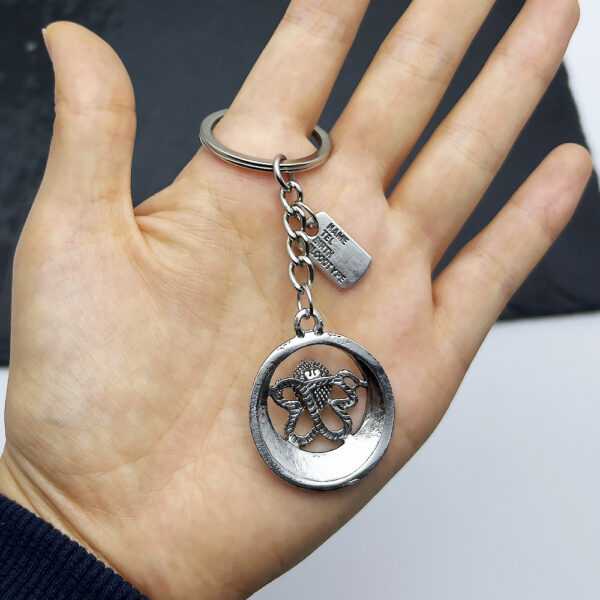 Wholesale Retro Snake Round Keychain Decorative Zinc Alloy Car Key Accessory Gift
