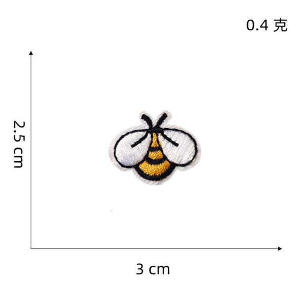 Wholesale DIY Embroidered Flower Patches Navy Blue Sunflower Bee Iron On Applique for Clothing Accessories