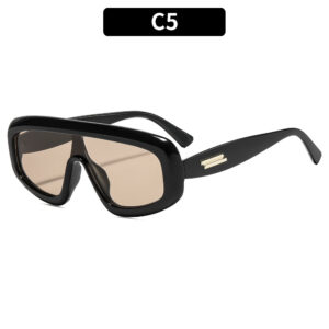 C5-black frame light tea slices
