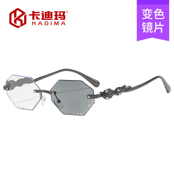 oly-2d4f5c841d3e3e1748d254a050549b6e Wholesale Chic Rimless Polygonal Photochromic Sunglasses Gold Frame for Women