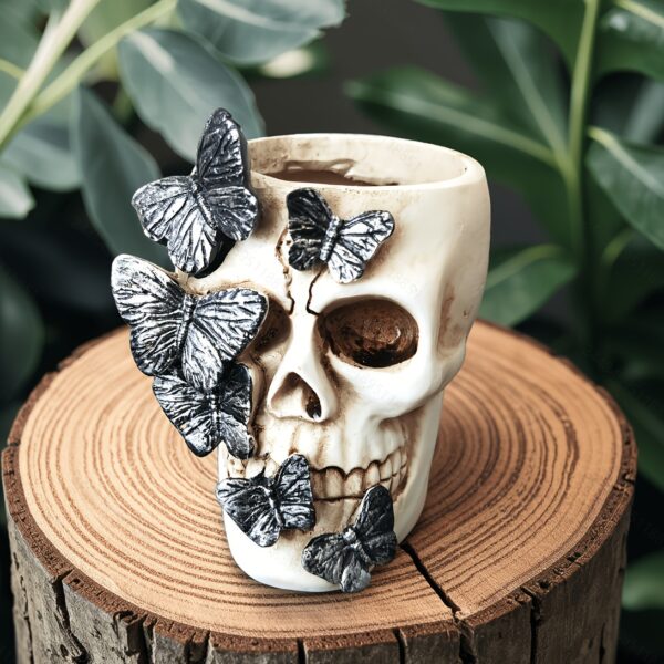Wholesale Halloween Butterfly Skull Resin Pen Holder Desktop Ornament Decorative Accent Gift for Couple Wedding
