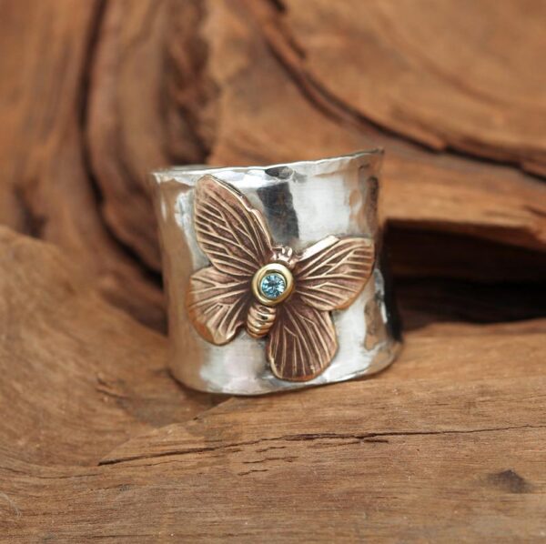oly-30a56915bad8715503156d6fe7bd833e Wholesale Vintage Butterfly Two-Tone Alloy Ring Fashion Jewelry Accessory for Wedding Gift Boutique Resale