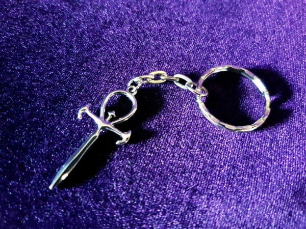 Wholesale European Gothic Cross Keychain Alloy Fashion Accessory for Boutique Resale