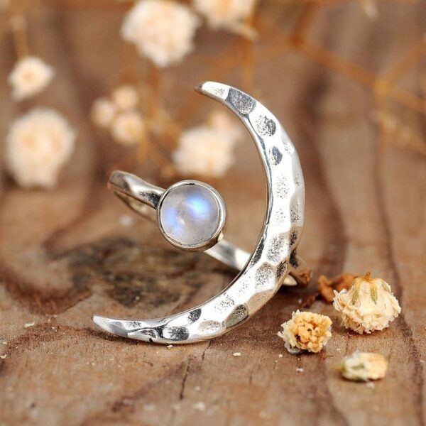 oly-31a7313afc481b2728c28b0812e9f5c0 Wholesale Vintage Sun Moon Hammered Open Ring 925 Silver Moonstone Fashion Accessory