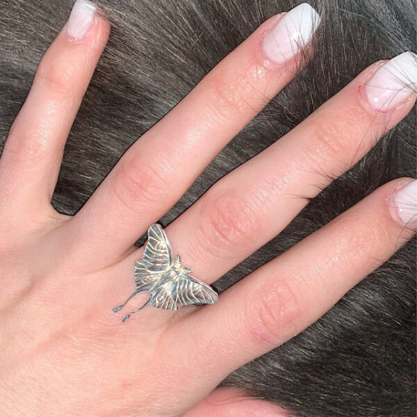 oly-3220532a9982aa90af7d5da9d8f29c81 Wholesale Vintage Butterfly Ring Wedding Bridal Jewelry Accessory Boutique Gift