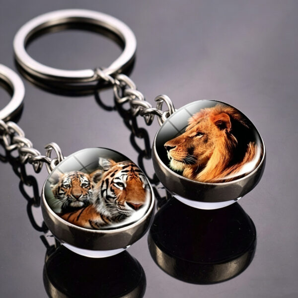 Wholesale Double Sided Glass Ball Keychain with Animal Motif Metal and Glass Keyring for Wedding Gift Boutique Resale