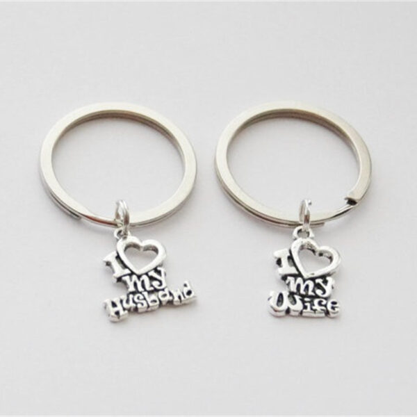 Wholesale Alloy Keychain Pendant I Love My Husband Wife Design European Style Gift for Couples